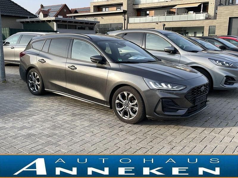 Gebraucht Ford Focus ST-Line 125 PS (91 kW) 2024 Grau Limousine