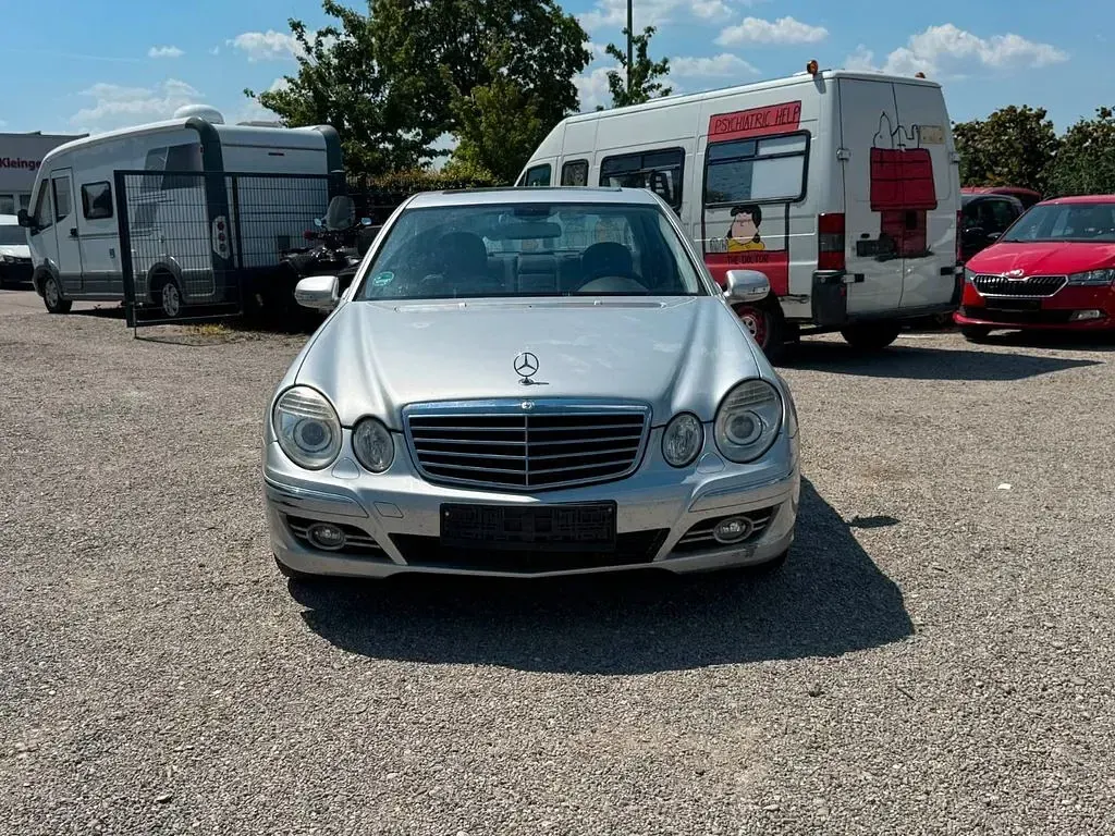Gebraucht Mercedes E280 231 PS (169 kW) 2007 Silber Limousine