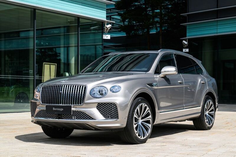 Gold Neu 2025 Bentley Bentayga SUV | 292.820 € (Superpreis) - Bild 1/4