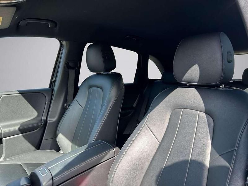 Gebraucht Mercedes E250 160 PS (117 kW) 2022 Unilack nachtschwarz Kombi