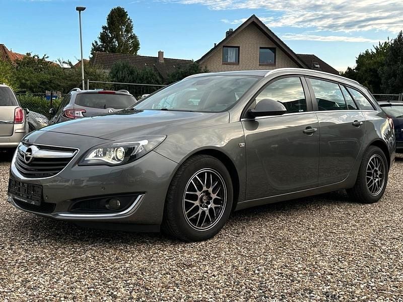 You drive me crazy Gebraucht 2017 Opel Insignia Edition Kombi | 10.790 € (Guter Preis) - Bild 1/4