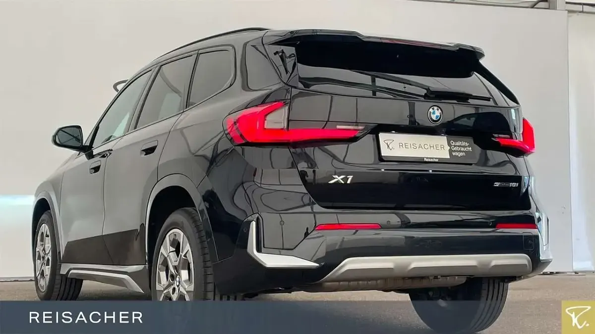 Gebraucht BMW X1 xLine 136 PS (100 kW) 2023 Saphirschwarz metallic SUV