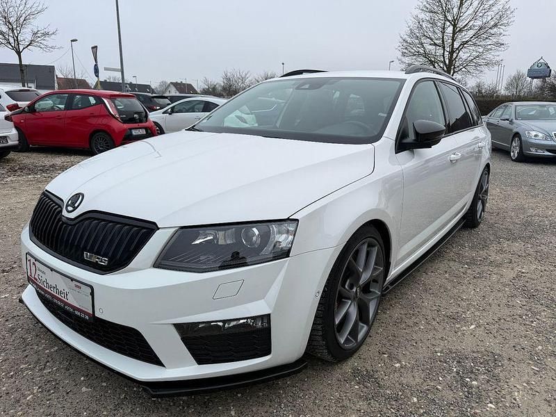 Gebraucht Skoda Octavia RS 220 PS (161 kW) 2015 Weiß Kleinwagen