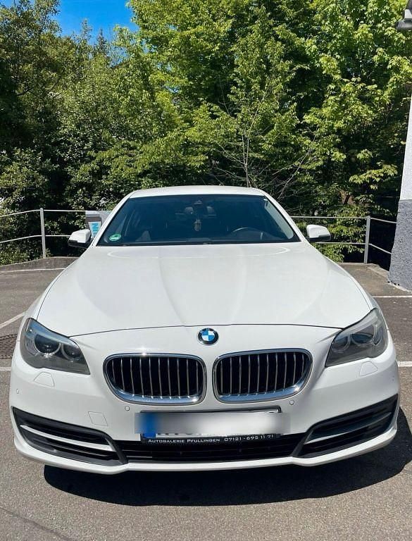 Gebraucht BMW 525 218 PS (160 kW) 2014 Weiß Limousine