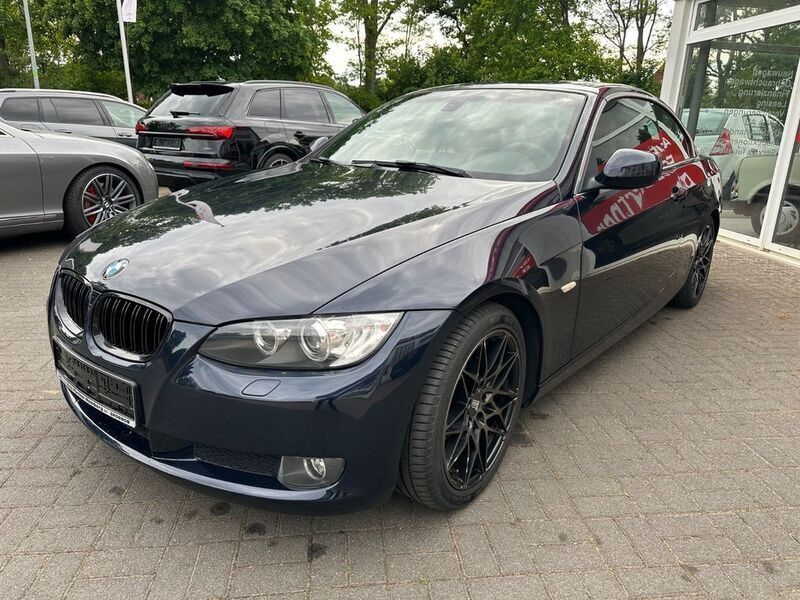 Monacoblau metallic Gebraucht 2009 BMW 320 Cabriolet Performance Cabrio | 13.990 € (Etwas zu teuer) - Bild 1/4
