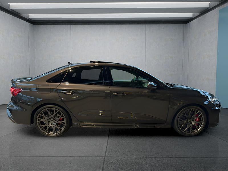 Neu Audi RS3 400 PS (294 kW) 2026 Grau Limousine