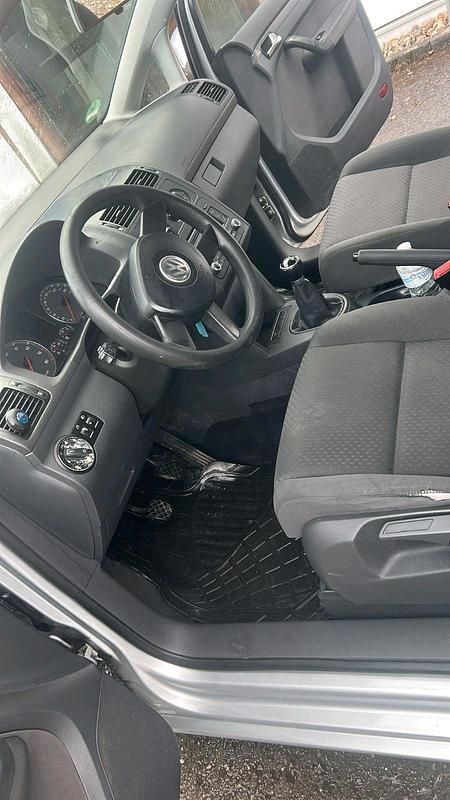 Gebraucht VW Touran 2006 Silber Van / Kleinbus