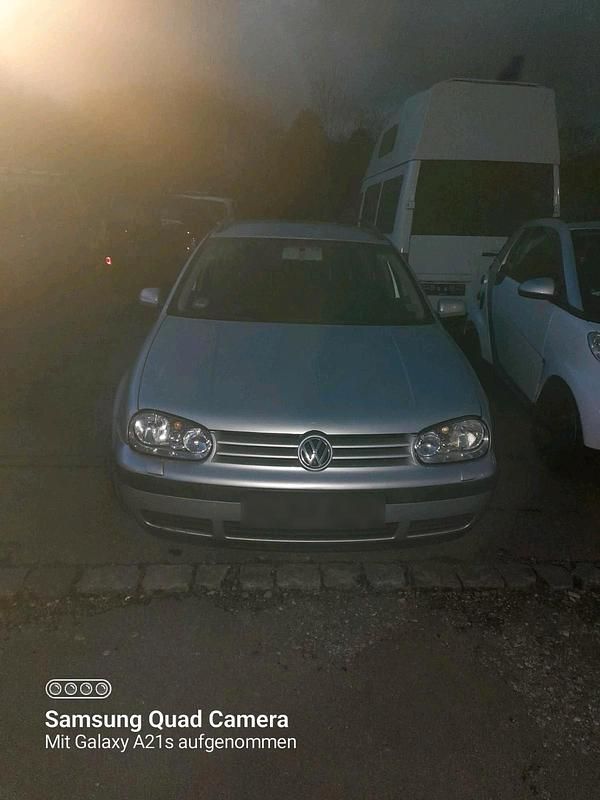 Gebraucht VW Golf IV 115 PS (84 kW) 2001 Silber Kombi