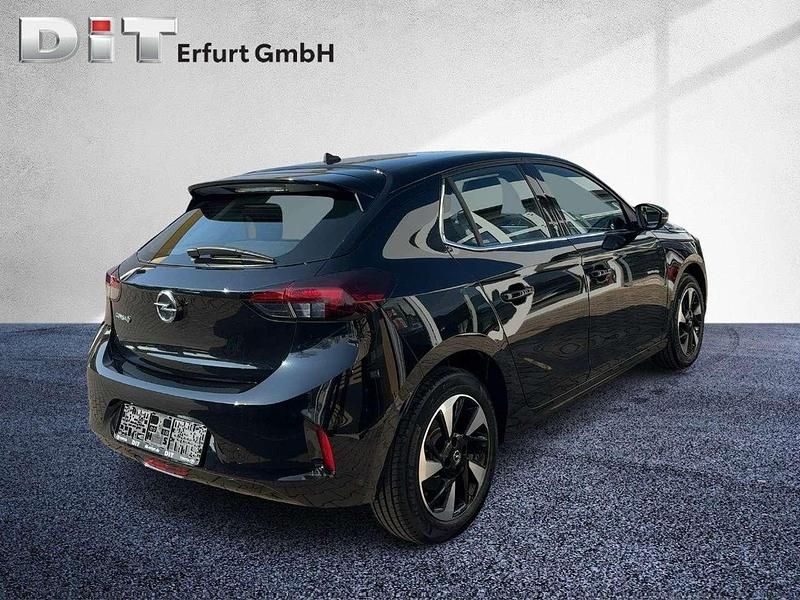 Gebraucht Opel Corsa-e Elegance 100 kW (136 PS) 2023 Lackierung schwarz perla nera/ Kleinwagen