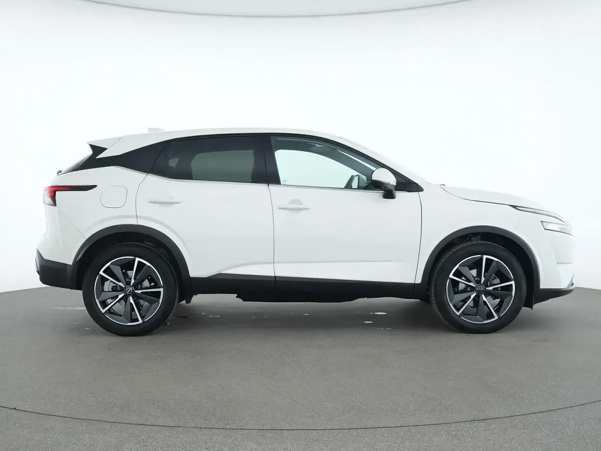 Gebraucht Nissan Qashqai Tekna 158 PS (116 kW) 2024 Brilliant white SUV