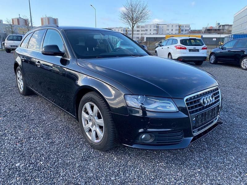 Gebraucht Audi A4 Attraction 120 PS (88 kW) 2009 Schwarz Limousine