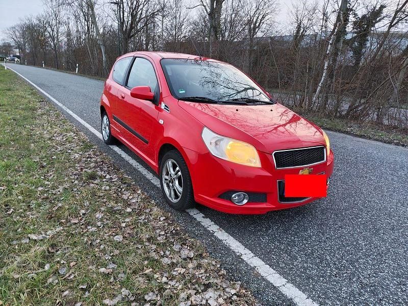 Gebraucht Chevrolet Aveo LS 84 PS (61 kW) 2009 Rot Kleinwagen