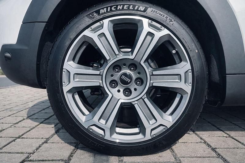 Gebraucht Mini Cooper Untamed Edition 136 PS (100 kW) 2022 Grau Kleinwagen