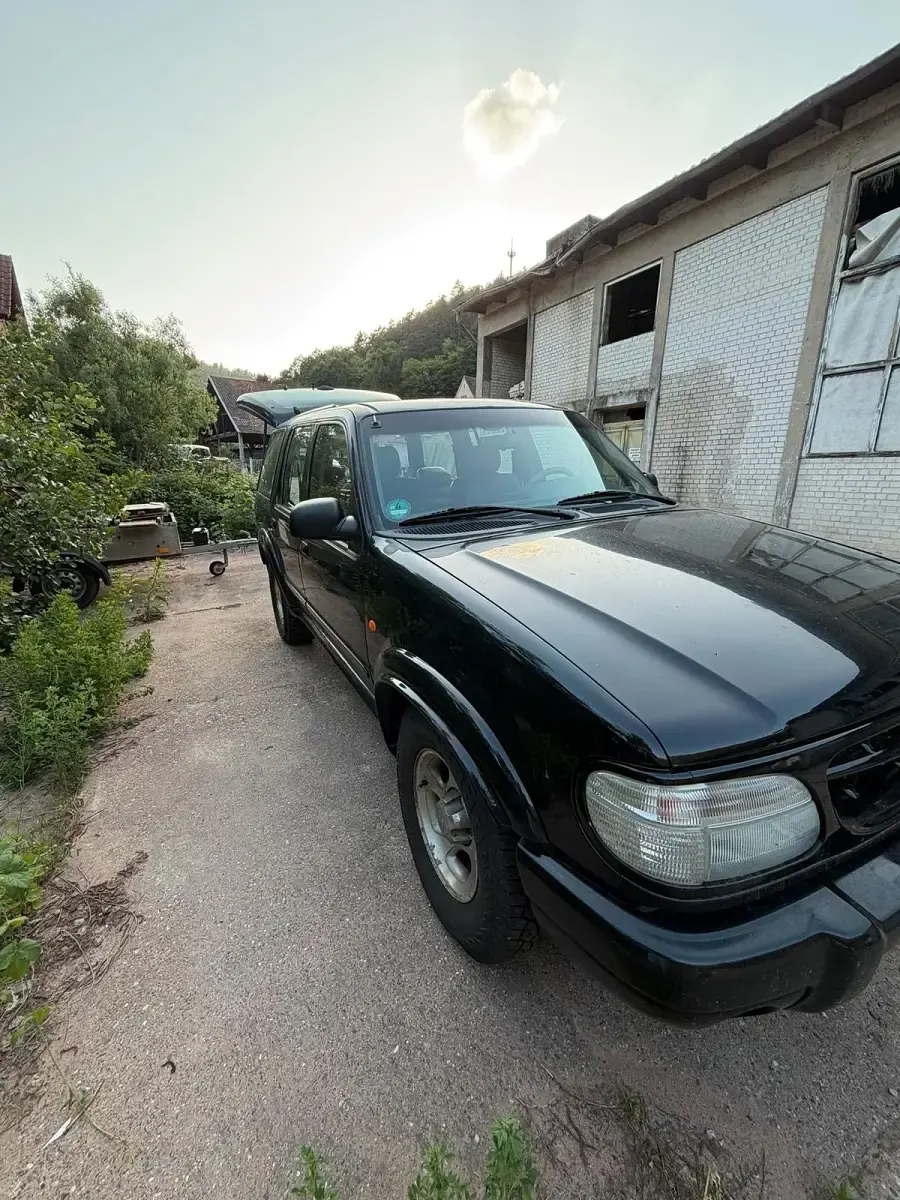 Gebraucht Ford Explorer 204 PS (150 kW) 2001 Schwarz SUV