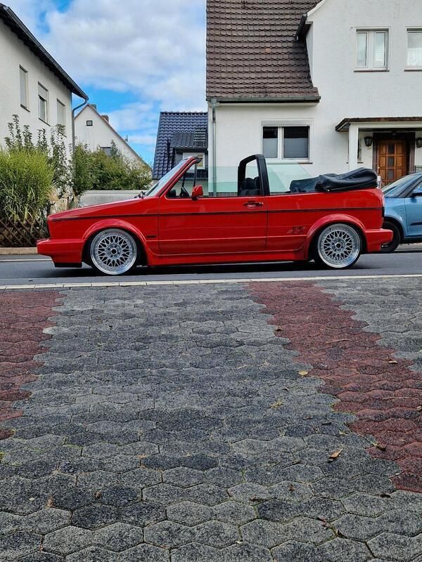 Rot Gebraucht 1992 VW Golf Cabriolet Sportline Cabrio | 13.500 € - Bild 1/4