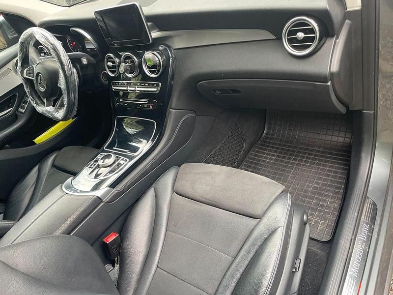 Gebraucht Mercedes GLC220 AMG 170 PS (125 kW) 2017 Grau SUV