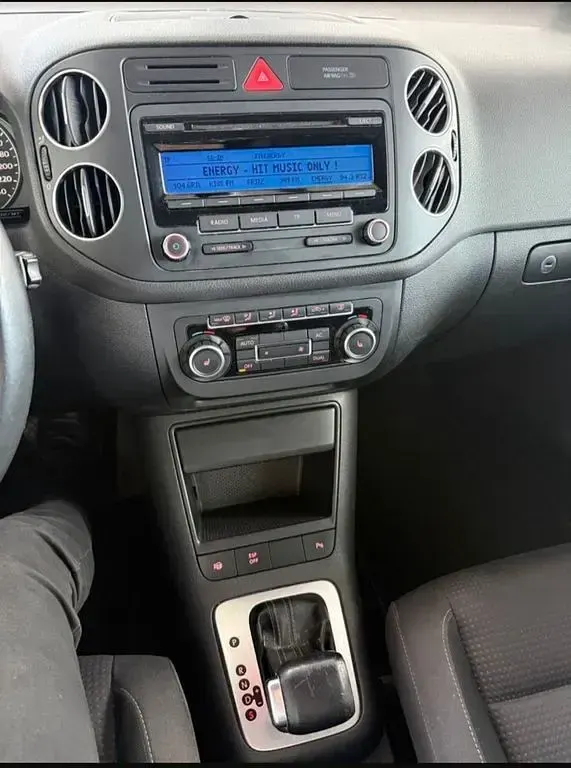 Gebraucht VW Golf Plus Style 86 PS (63 kW) 2010 Schwarz Van / Kleinbus