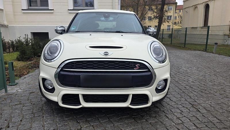 Gebraucht Mini Cooper S 192 PS (141 kW) 2016 Weiß Kleinwagen