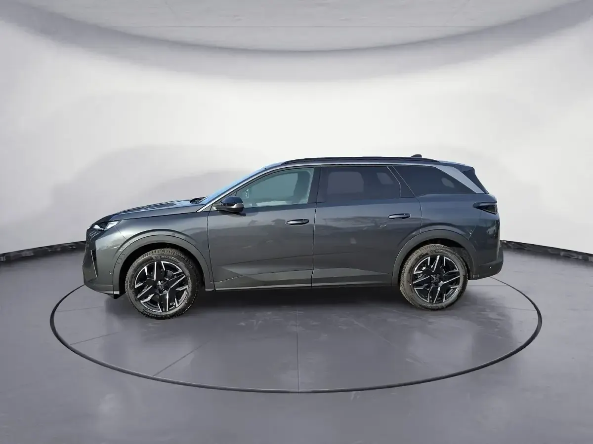 Gebraucht Peugeot 5008 Allure 145 PS (106 kW) 2026 SUV