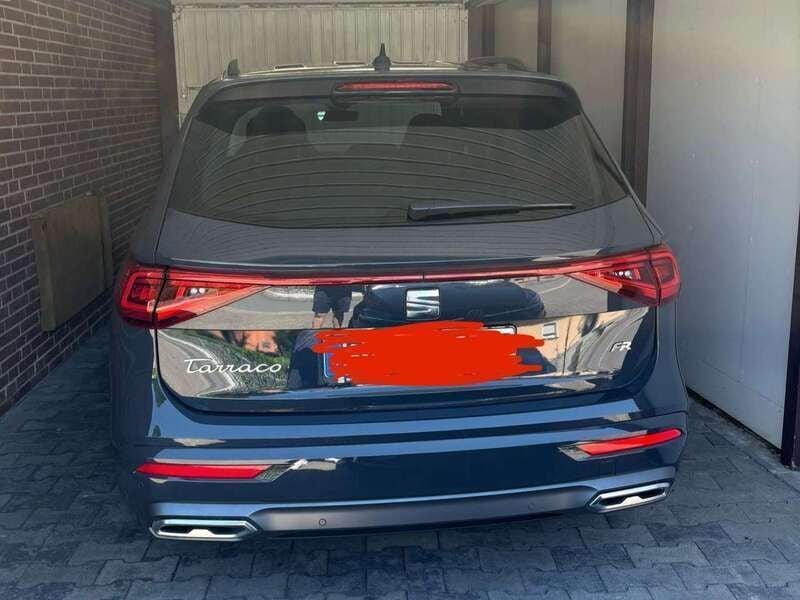 Grau Gebraucht 2023 Seat Tarraco FR SUV | 33.000 € (Guter Preis) - Bild 1/4