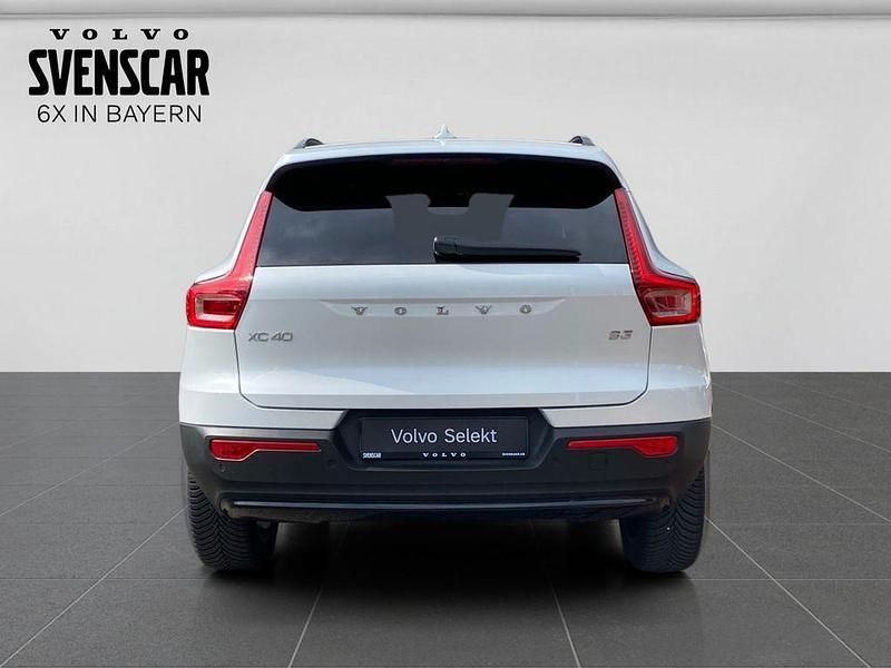 Gebraucht Volvo XC40 Plus 163 PS (119 kW) 2024 Weiss SUV