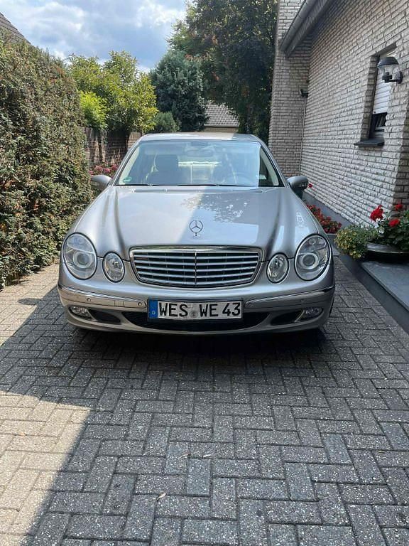 Beige Gebraucht 2005 Mercedes 280 Limousine | 5.800 € (Guter Preis) - Bild 1/4