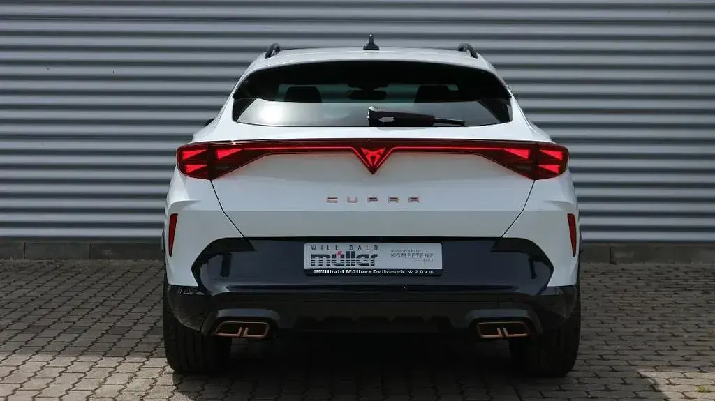 Neu Cupra Formentor 204 PS (150 kW) 2026 Glacial weiß metallic SUV