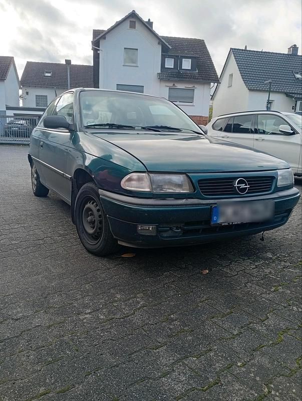 Gebraucht 1996 Opel Astra Limousine | 1.200 € (Fairer Preis) - Bild 1/4