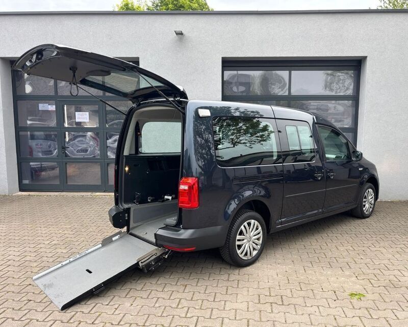Blau Gebraucht 2018 VW Caddy Maxi Van / Kleinbus | 23.950 € - Bild 1/4