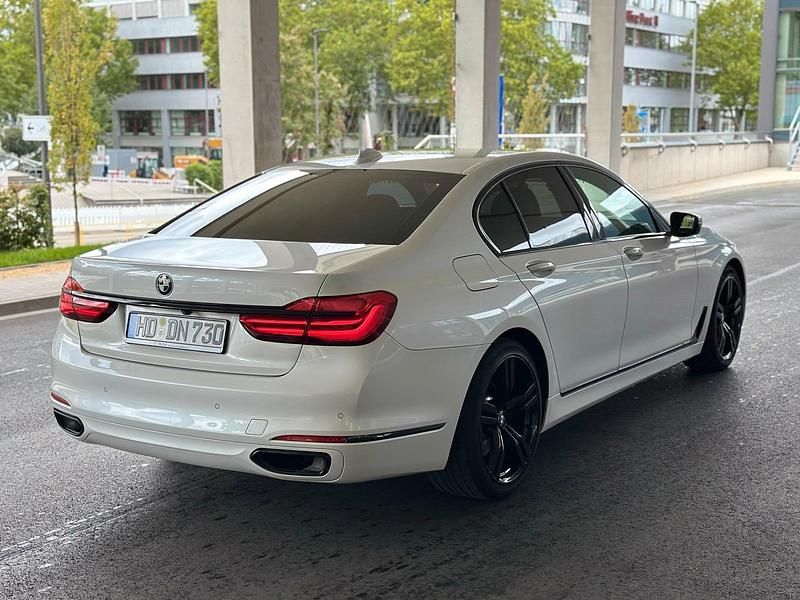 Second-hand BMW 730 265 CP (194 kW) 2017 Alb Berlinǎ