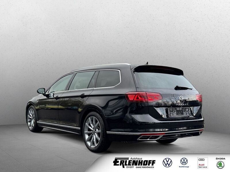 Gebraucht VW Passat Elegance 150 PS (110 kW) 2023 Schwarz Kombi