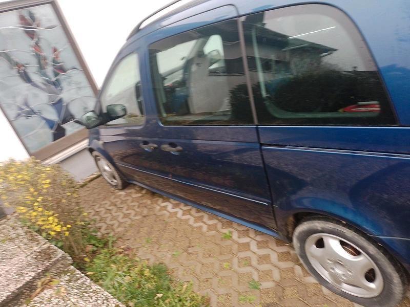 Gebraucht Ford Fiesta 60 PS (44 kW) 2009 Rot Kleinwagen