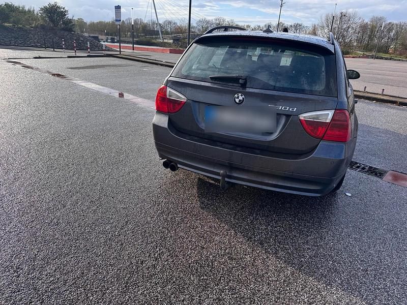 Gebraucht BMW 330 233 PS (171 kW) 2007 Andere farben Kombi