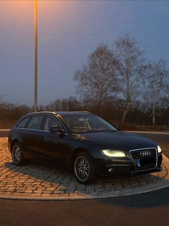 Gebraucht Audi A4 Ambiente 143 PS (105 kW) 2009 Blau Kombi