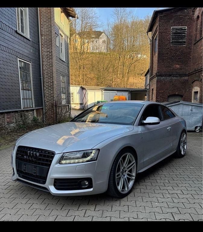 Gebraucht Audi A5 S-Line 239 PS (175 kW) 2010 Silber Coupé