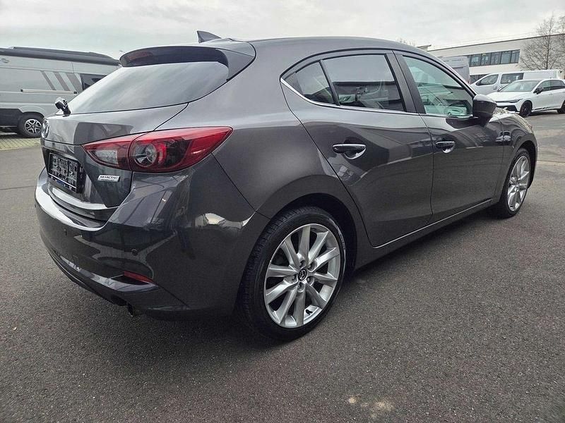Gebraucht Mazda 3 120 PS (88 kW) 2017 Grau Limousine