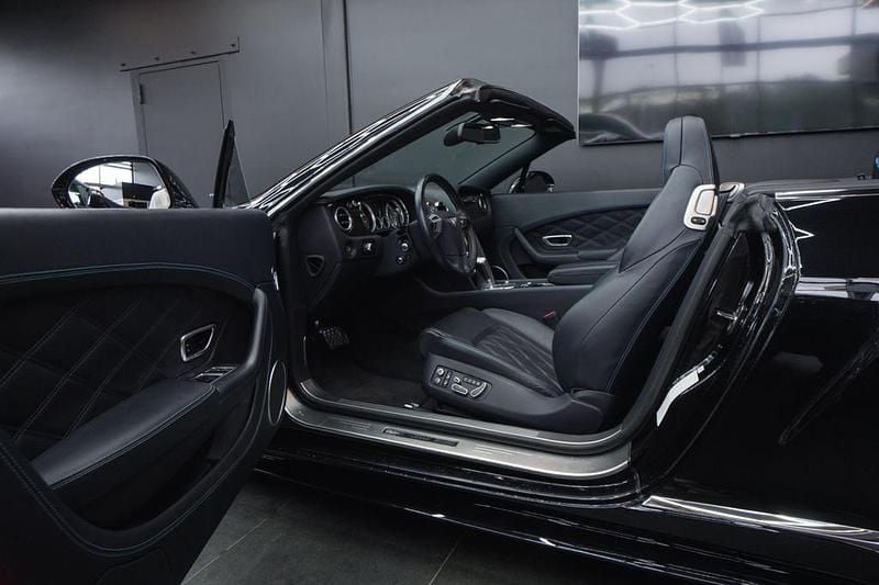 Gebraucht Bentley Continental GT Convertible Mulliner 625 PS (459 kW) 2013 Schwarz Cabrio