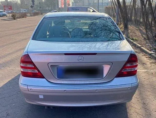Gebraucht Mercedes C200 163 PS (119 kW) 2004 Silber Limousine