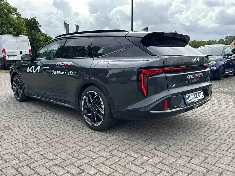 Gebraucht Kia K4 179 PS (131 kW) 2026 Interstellar gray Kombi