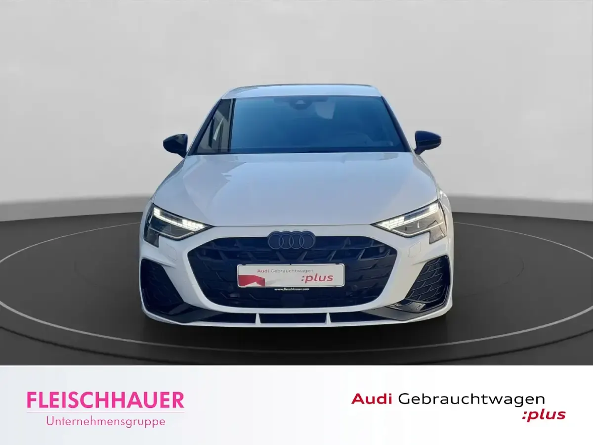 Gebraucht Audi A3 S-Line 272 PS (200 kW) 2024 Weiss Limousine