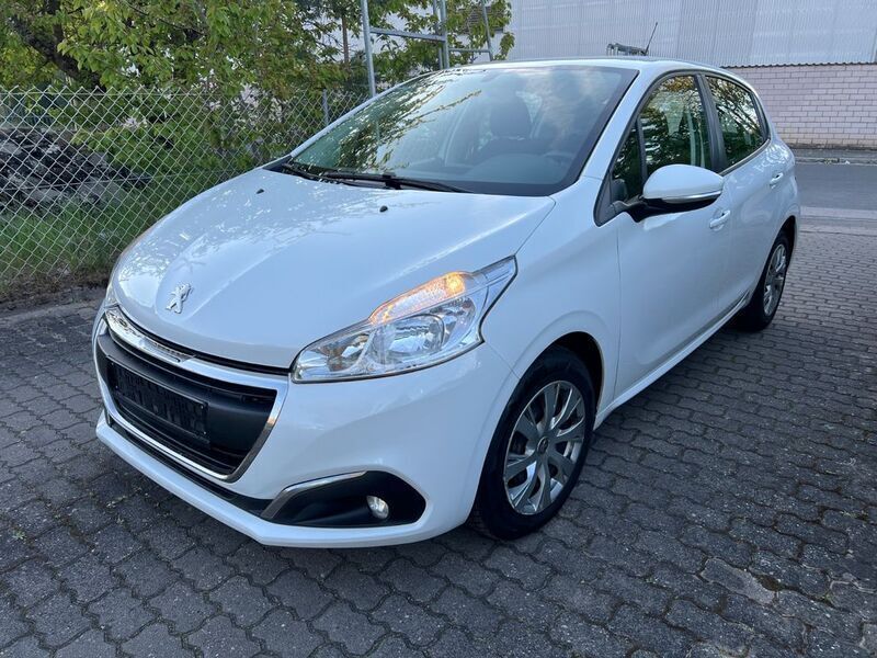 Weiß Gebraucht 2019 Peugeot 208 Active Kleinwagen | 6.990 € (Guter Preis) - Bild 1/4