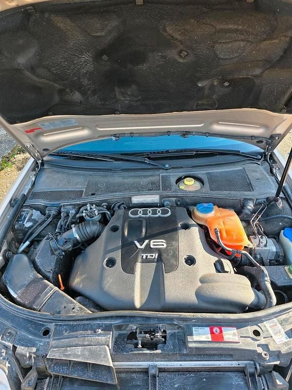 Gebraucht Audi A6 150 PS (110 kW) 2000 Gold Limousine