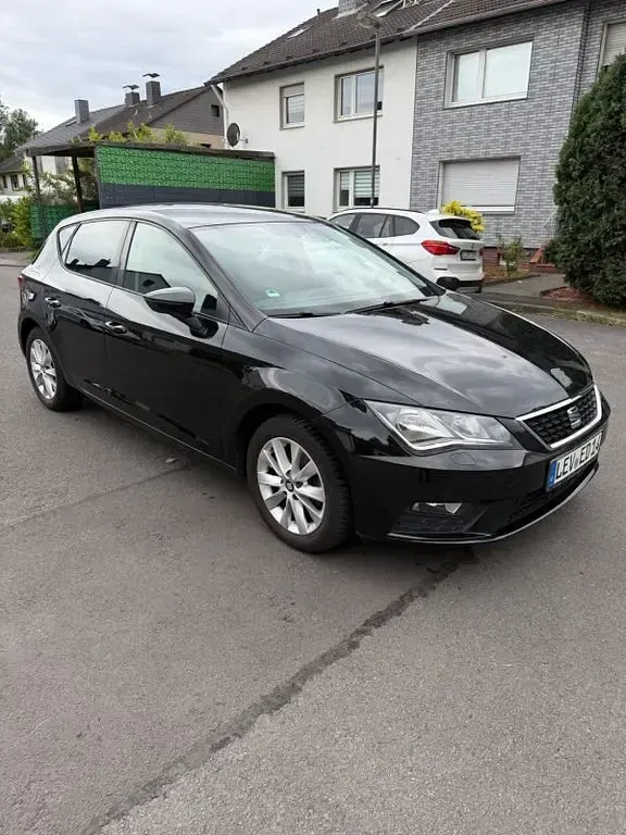 Gebraucht Seat Leon Reference 116 PS (85 kW) 2017 Schwarz Limousine