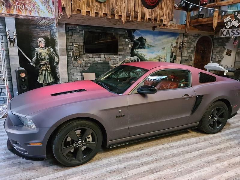 Weiß Gebraucht 2014 Ford Mustang Coupé | 29.500 € - Bild 1/4