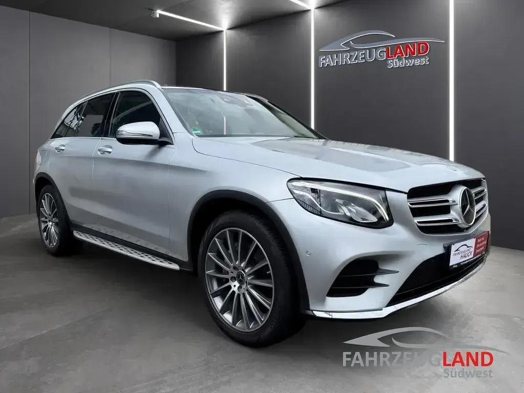 Gebraucht Mercedes GLC300 AMG 245 PS (180 kW) 2019 Iridiumsilber SUV