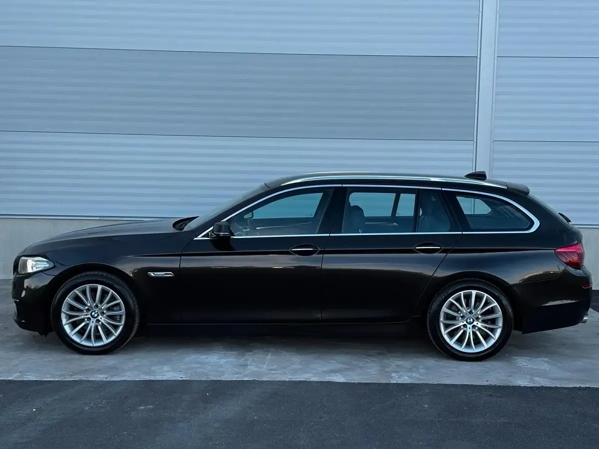 Gebraucht BMW 520 135 PS (99 kW) 2014 Braun Kombi