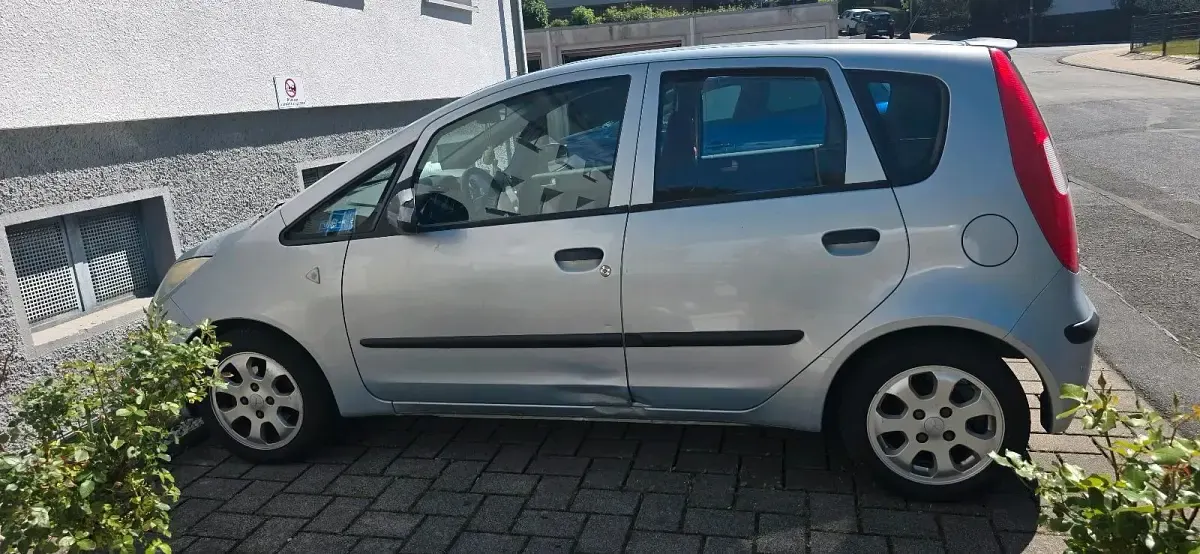 Gebraucht Mitsubishi Colt 95 PS (69 kW) 2004 Silber Kleinwagen
