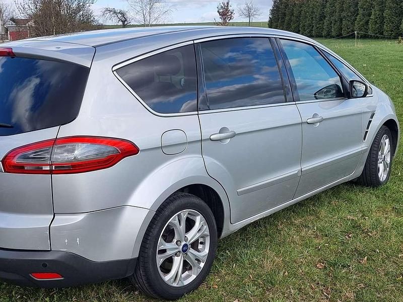 Gebraucht Ford S-MAX Titanium 163 PS (119 kW) 2012 Van / Kleinbus