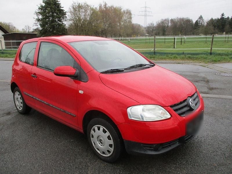 Gebraucht VW Fox 54 PS (39 kW) 2006 Rot Kleinwagen