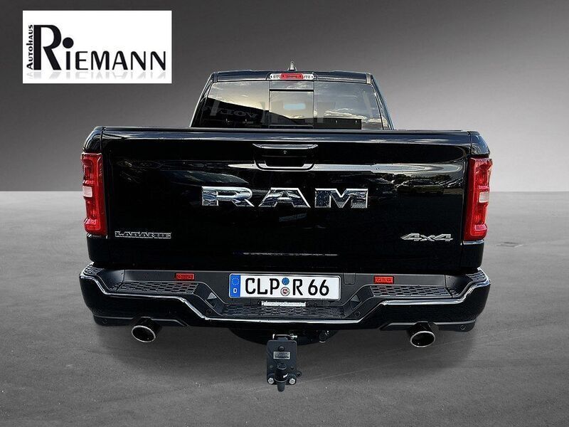 Gebraucht Dodge Ram 426 PS (313 kW) 2024 Diamond black crystal p/c Pickup